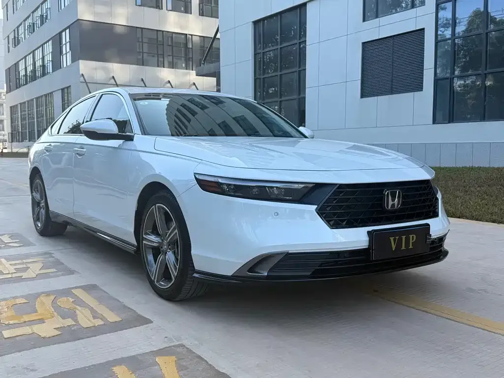 Honda Accord — фото 3