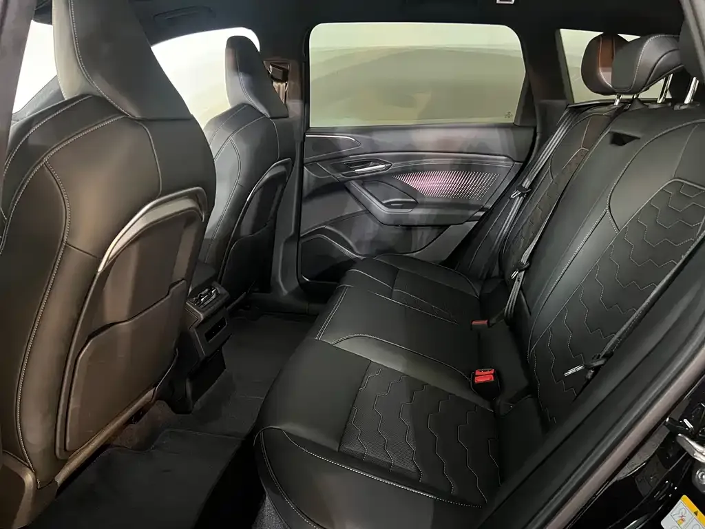 Audi Q6L e-tron 2025 из CN, фото 3