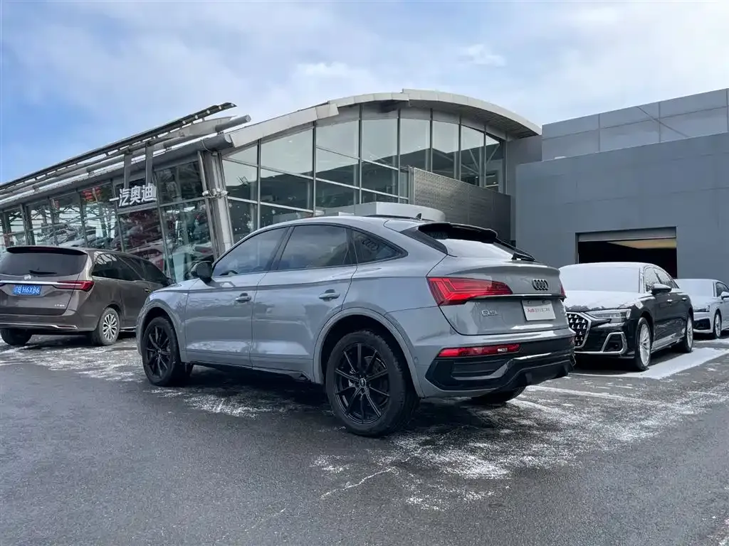 Audi Q5L Sportback 2021 из CN, фото 5