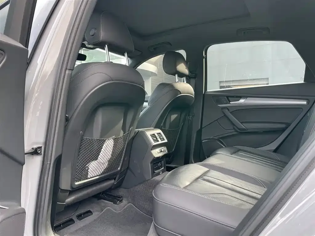 Audi Q5L Sportback 2021 из CN, фото 9