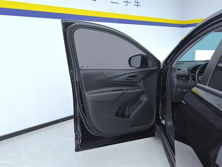 Chevrolet Equinox 2022 из CN, фото 7
