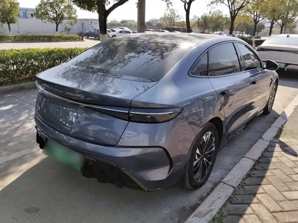 BYD Seal — фото 7