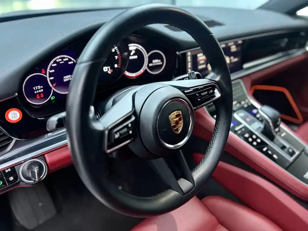 Porsche Panamera — фото 9