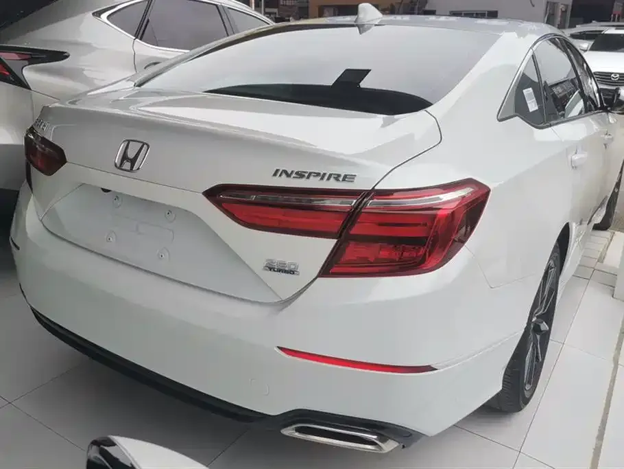 Honda Inspire — фото 7