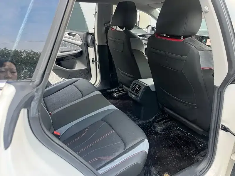 Volkswagen Lamando 2023 из CN, фото 3
