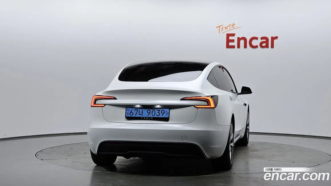 Tesla Model 3 2024 из KR, фото 3
