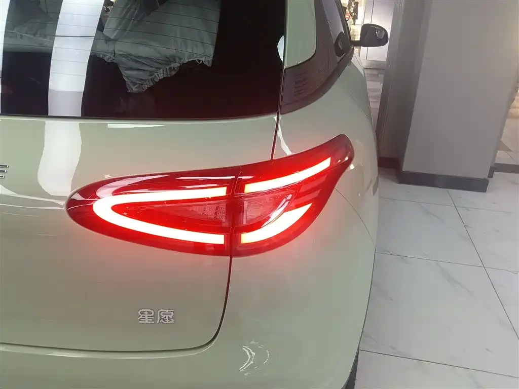 Geely Starburst — фото 9