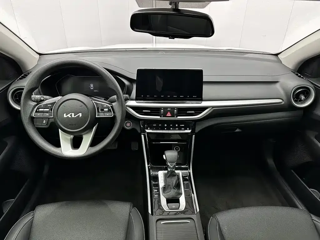 Kia K3 2023 из CN, фото 6