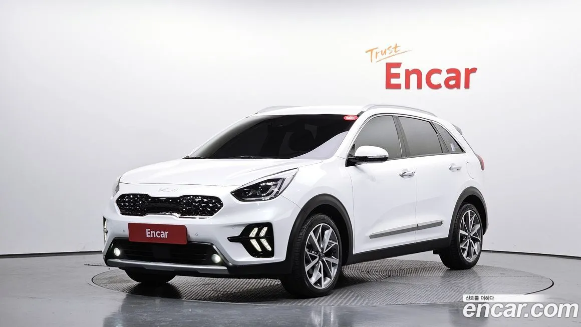 Kia Niro — фото 1