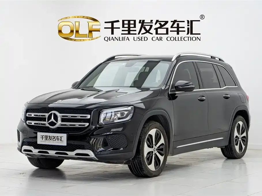 Mercedes-Benz GLB — фото 1