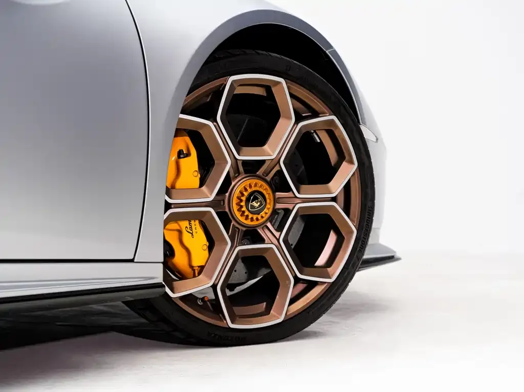 Lamborghini Huracan 2024 из CN, фото 4