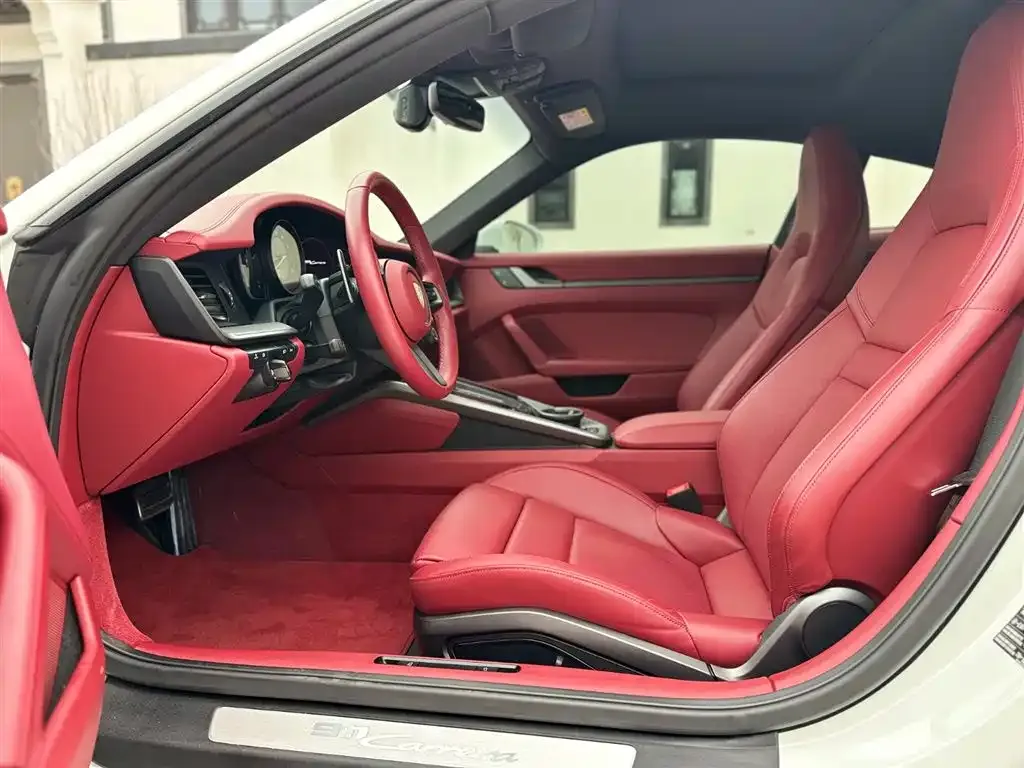 Porsche 911 2024 из CN, фото 3