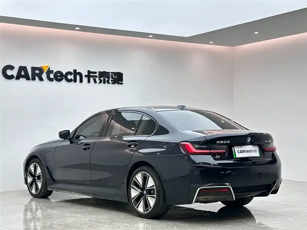 BMW i3 2024 из CN, фото 3
