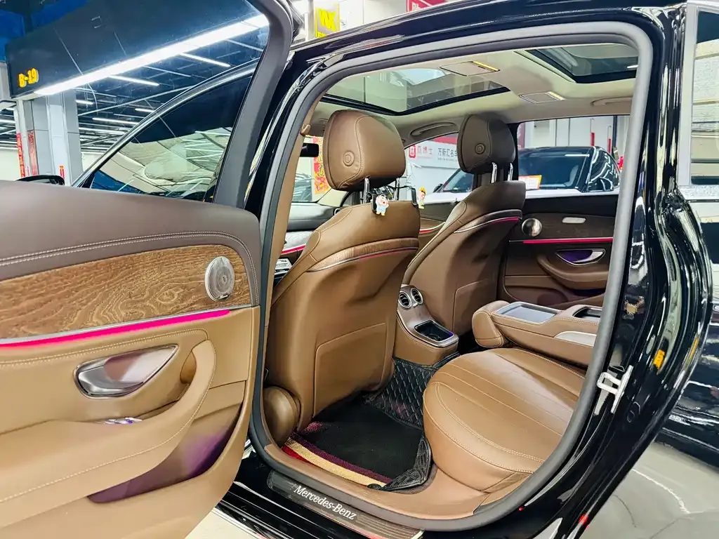 Mercedes-Benz E-Class 2023 из CN, фото 5
