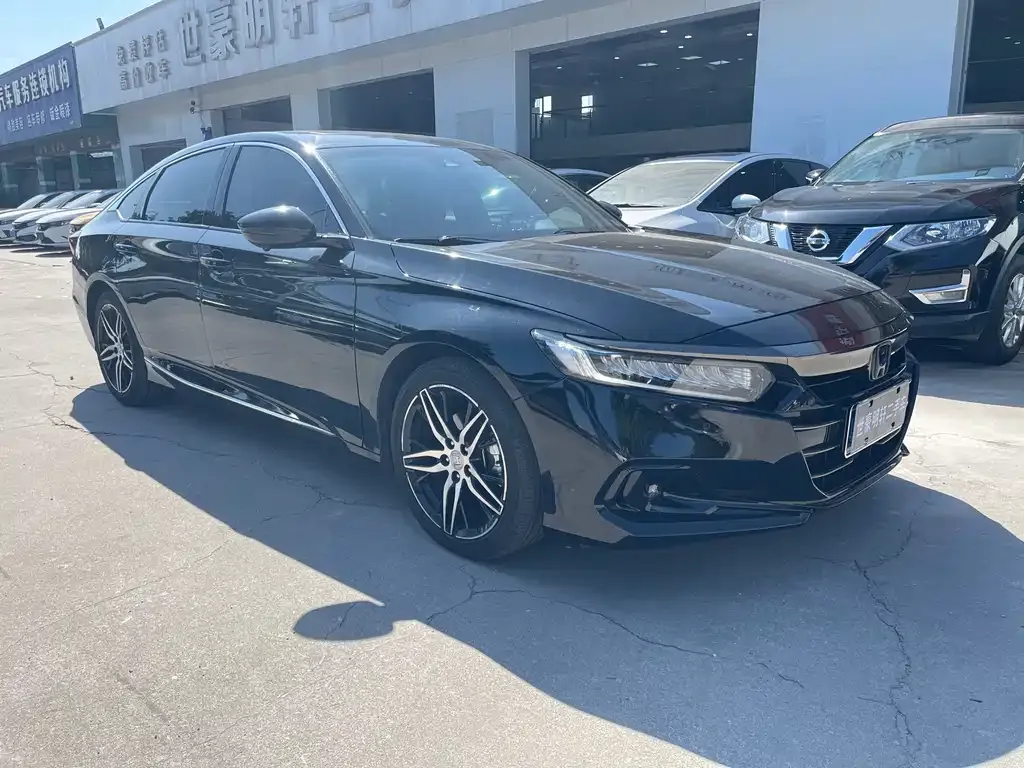 Honda Accord — фото 2