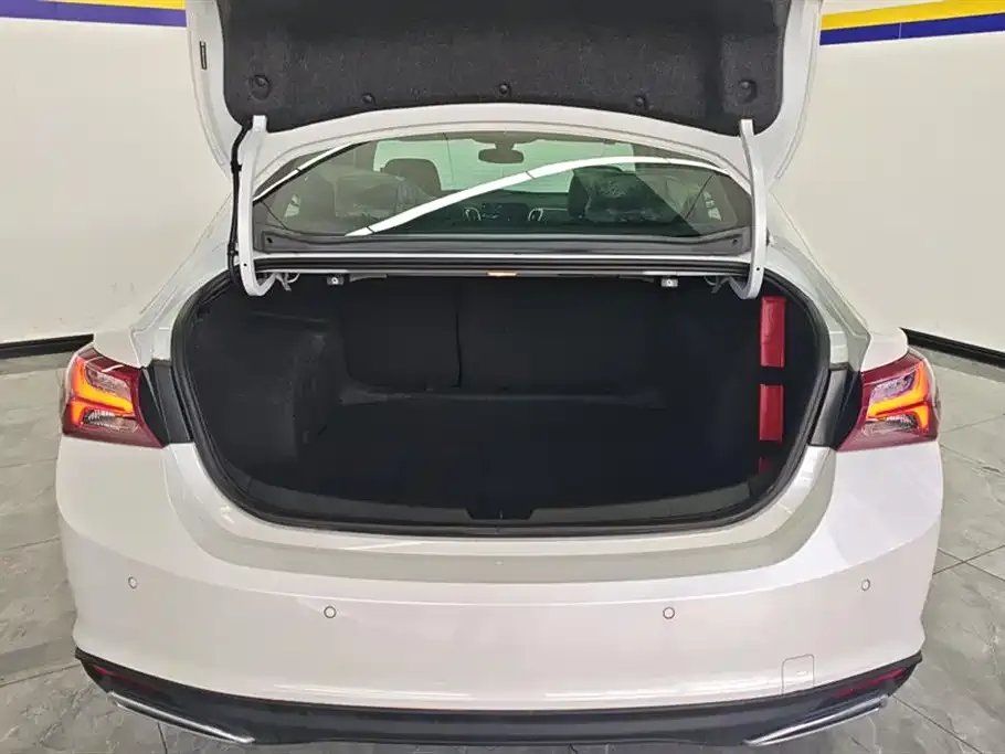 Chevrolet Malibu XL 2025 из CN, фото 4