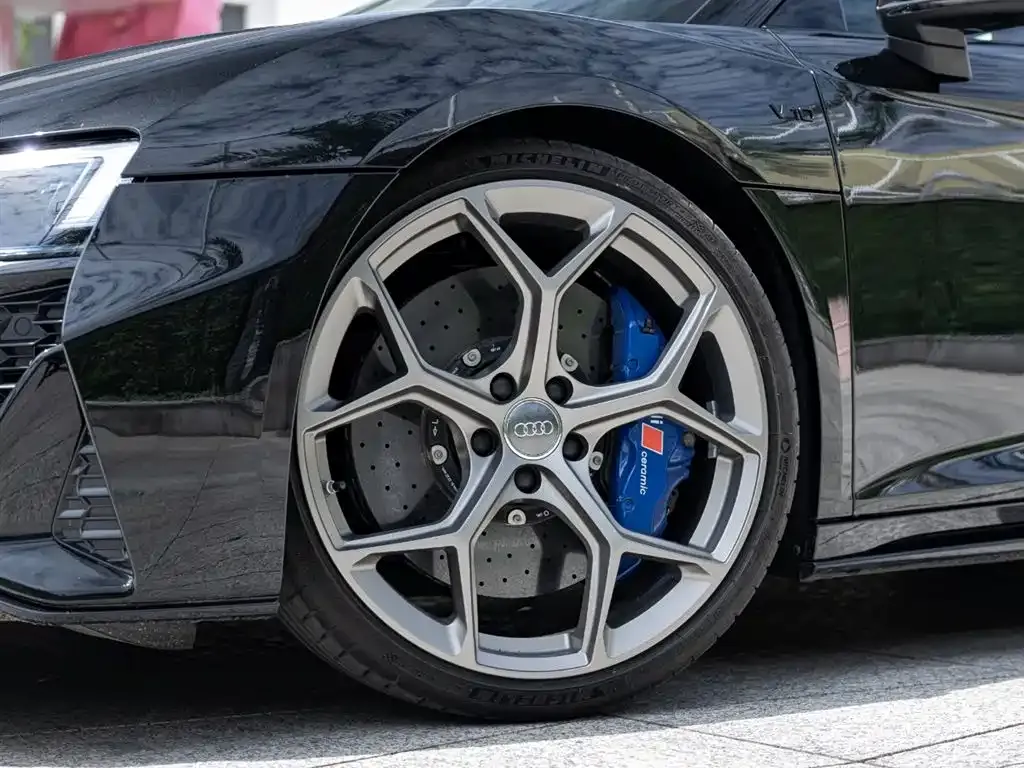 Audi R8 2022 из CN, фото 6