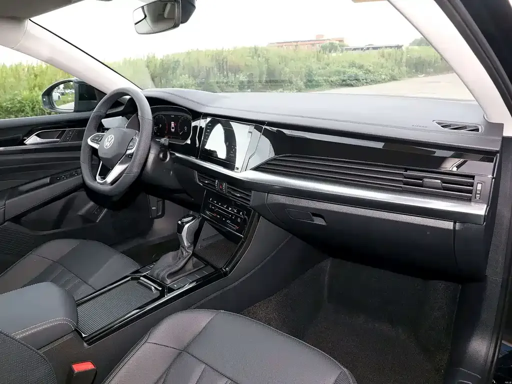 Volkswagen Passat 2025 из CN, фото 6