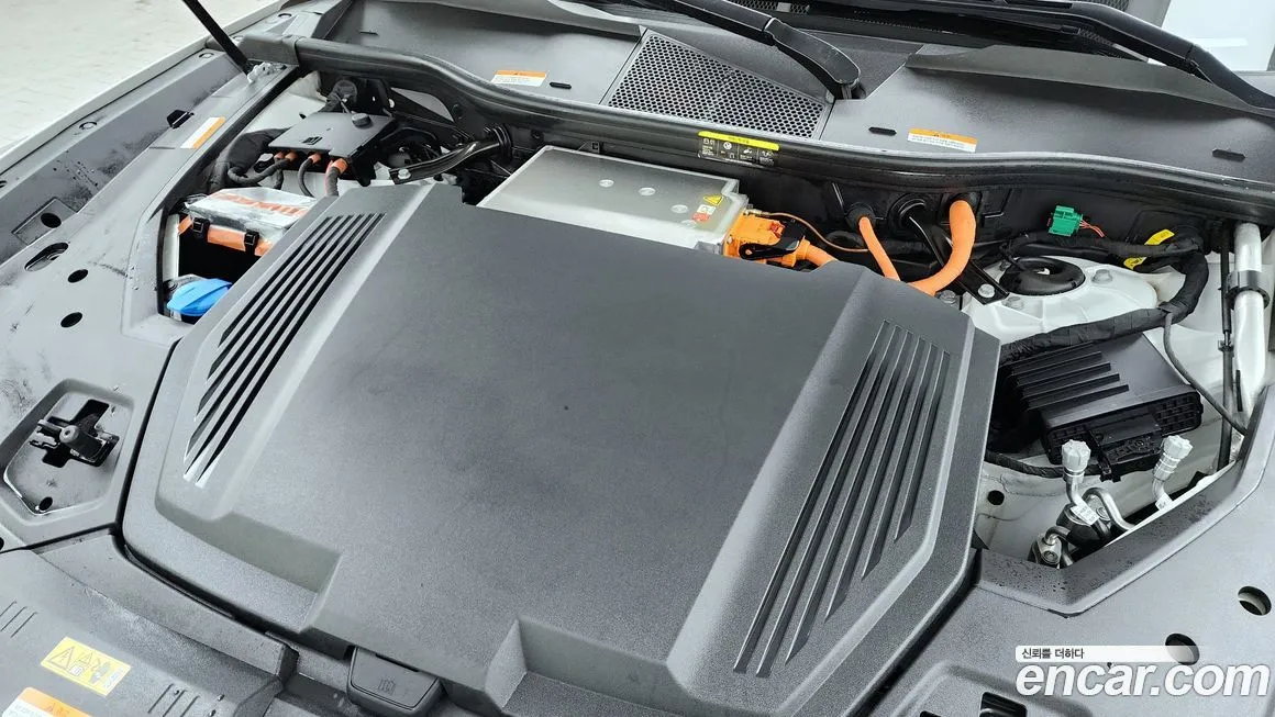 Audi e-tron 2022 из KR, фото 6