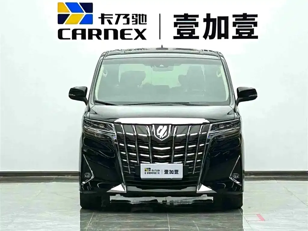 Toyota Alphard — фото 5