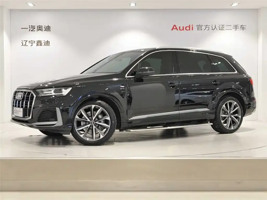 Audi Q7 2023 из CN, фото 1