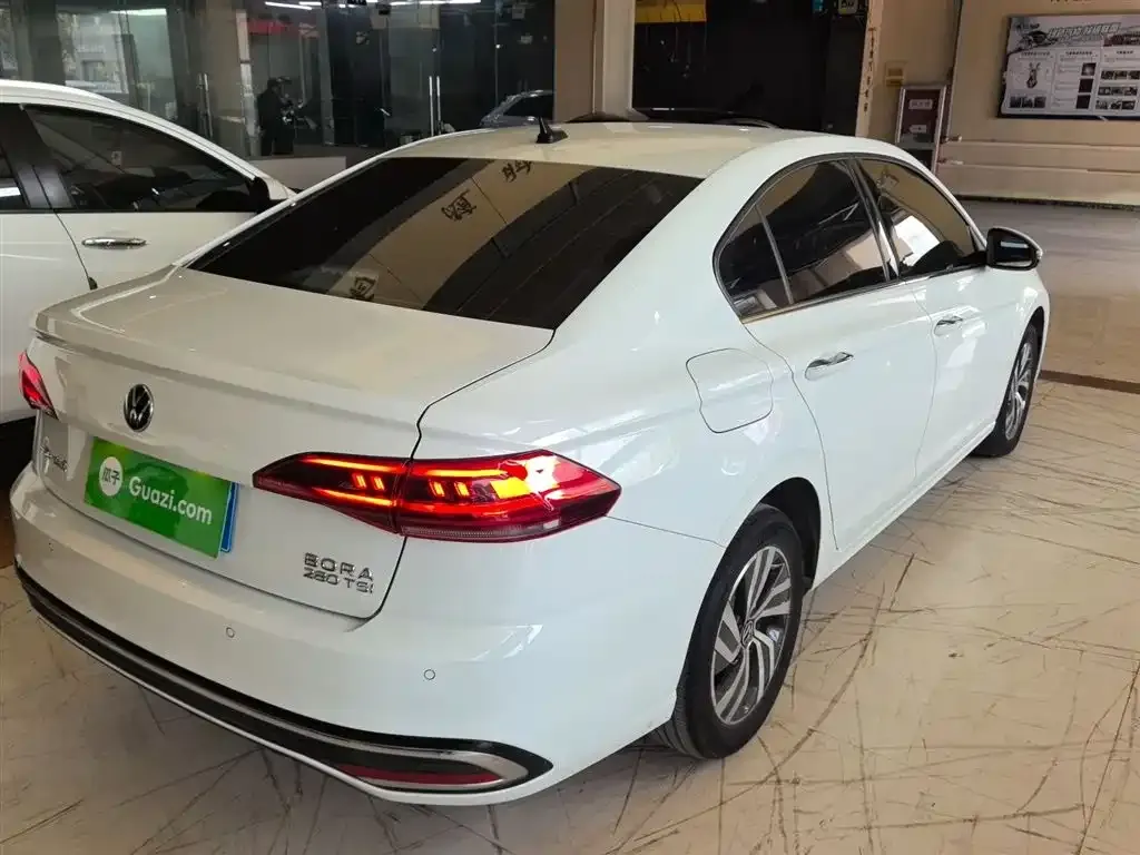 Volkswagen Bora 2024 из CN, фото 7