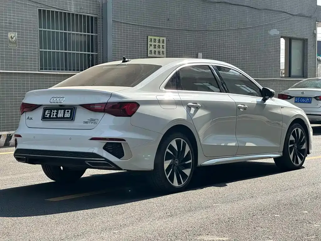Audi A3 2023 из CN, фото 6