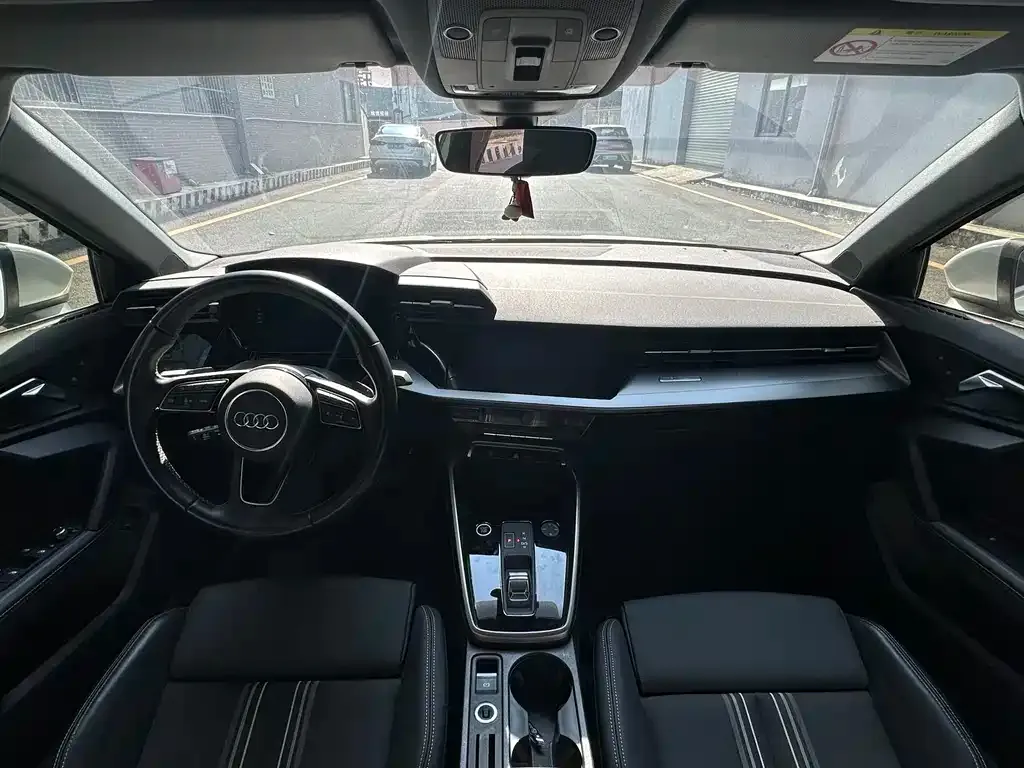 Audi A3 2023 из CN, фото 8