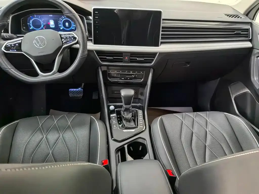 Volkswagen Tiguan L New Energy — фото 6