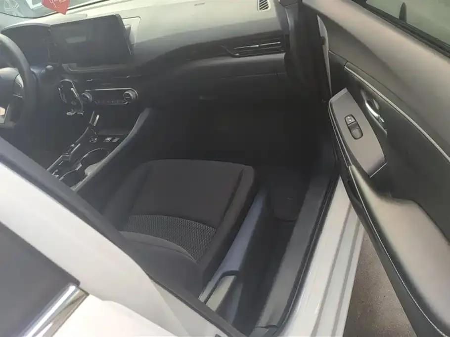 Nissan Sylphy 2023 из CN, фото 3