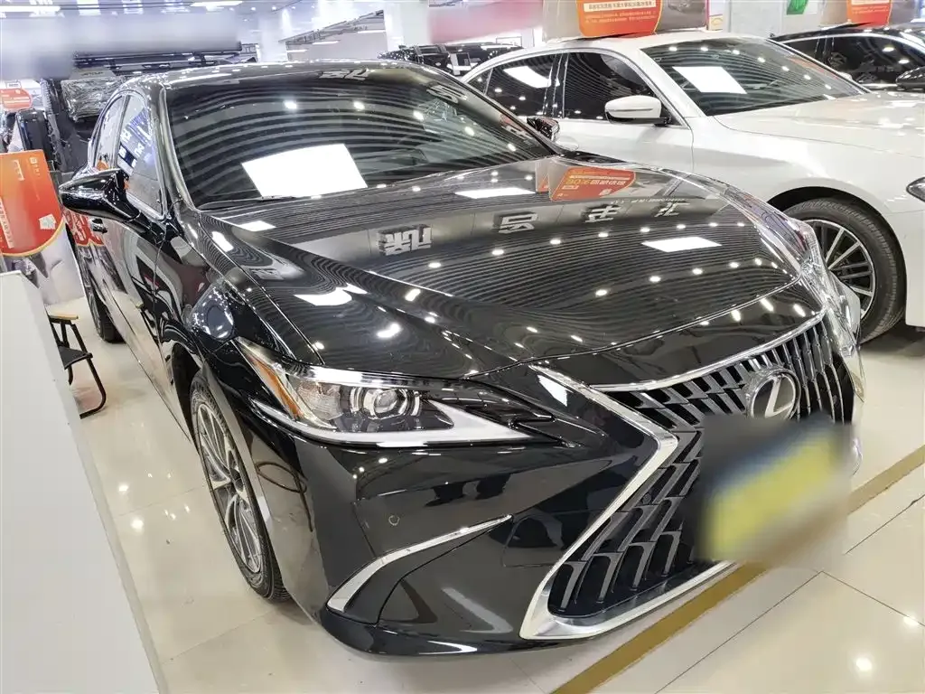 Lexus ES 2024 из CN, фото 2