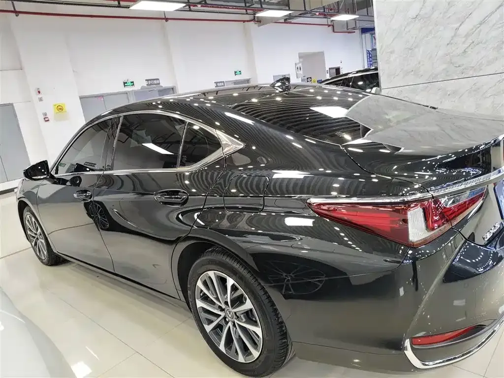 Lexus ES 2024 из CN, фото 8
