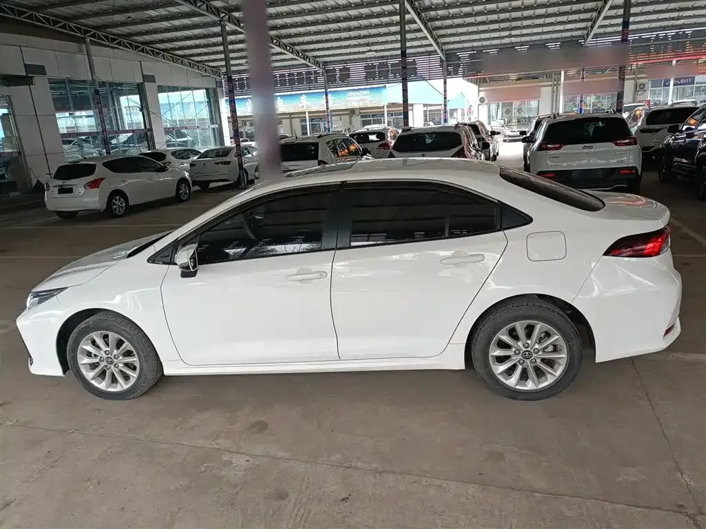 Toyota Corolla 2021 из CN, фото 7