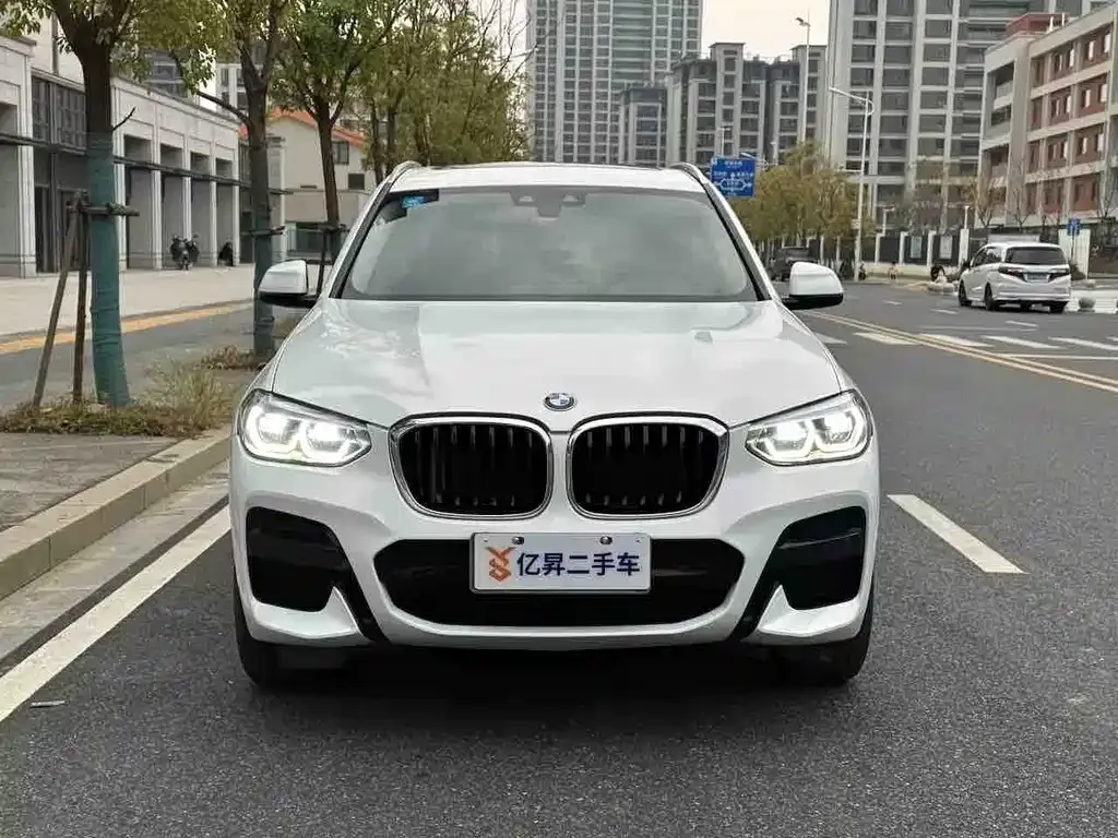 BMW X3 — фото 2