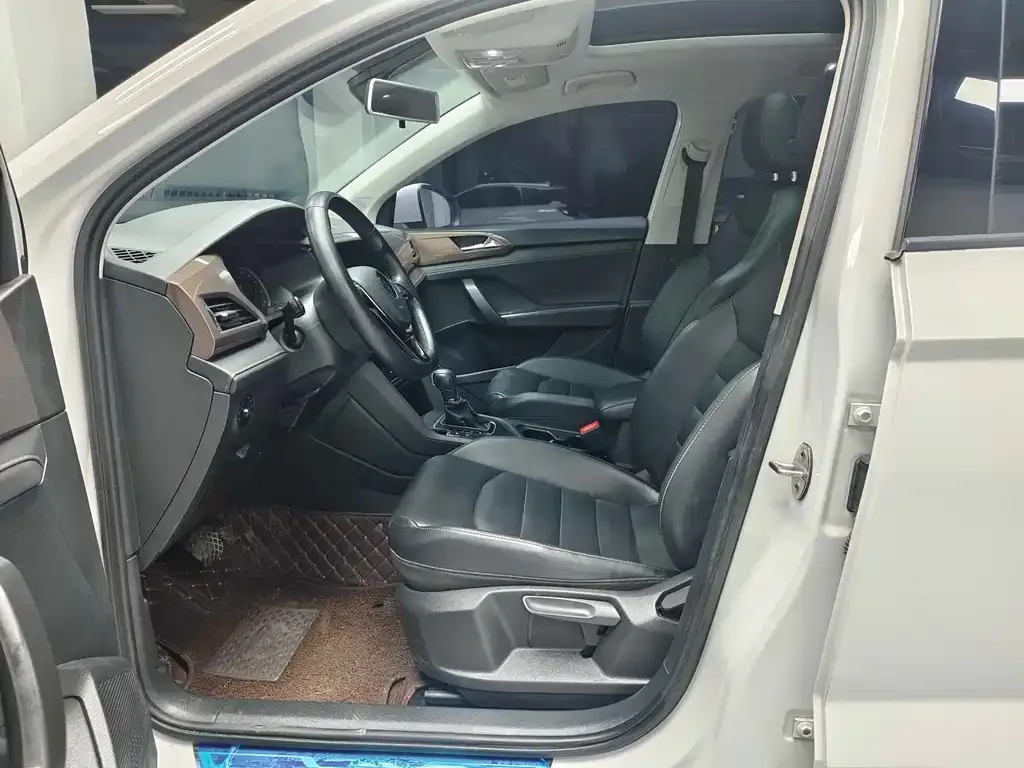 Volkswagen Tharu 2021 из CN, фото 10