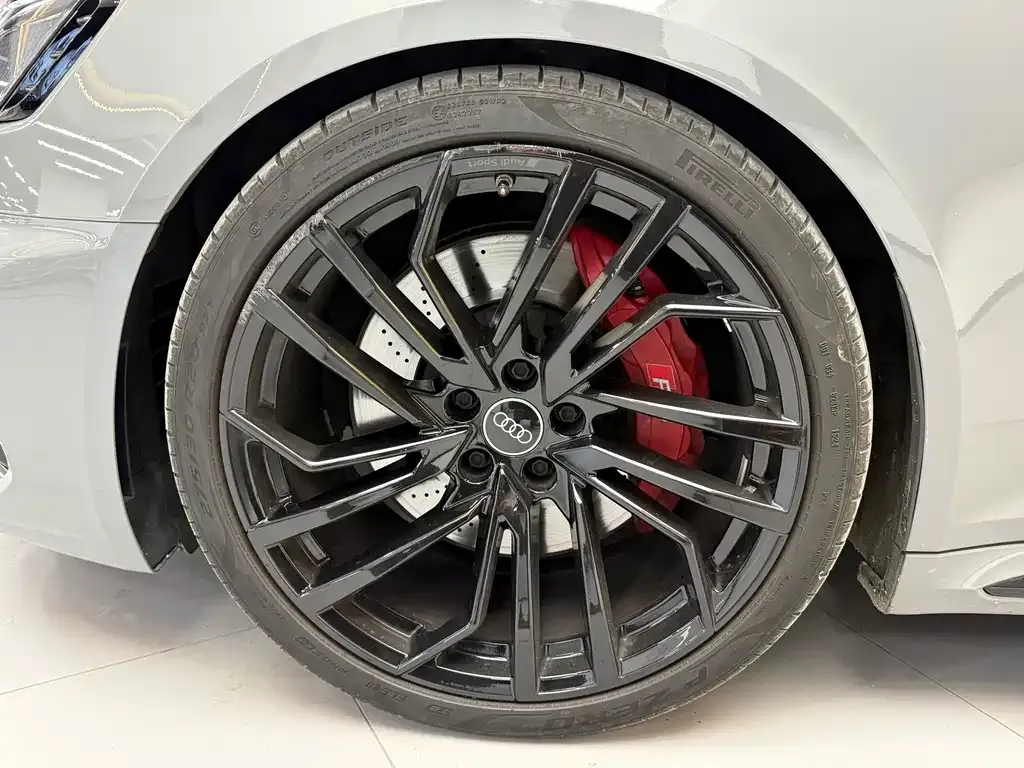 Audi RS 4 2023 из CN, фото 9