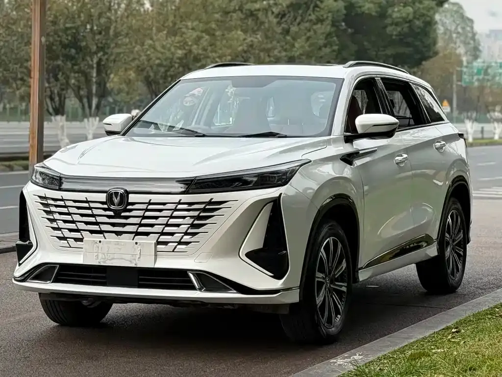 Changan CS75PLUS 2024 из CN, фото 1