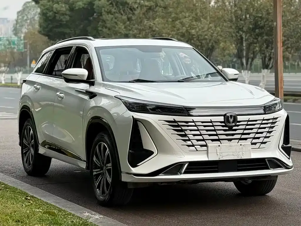 Changan CS75PLUS 2024 из CN, фото 3