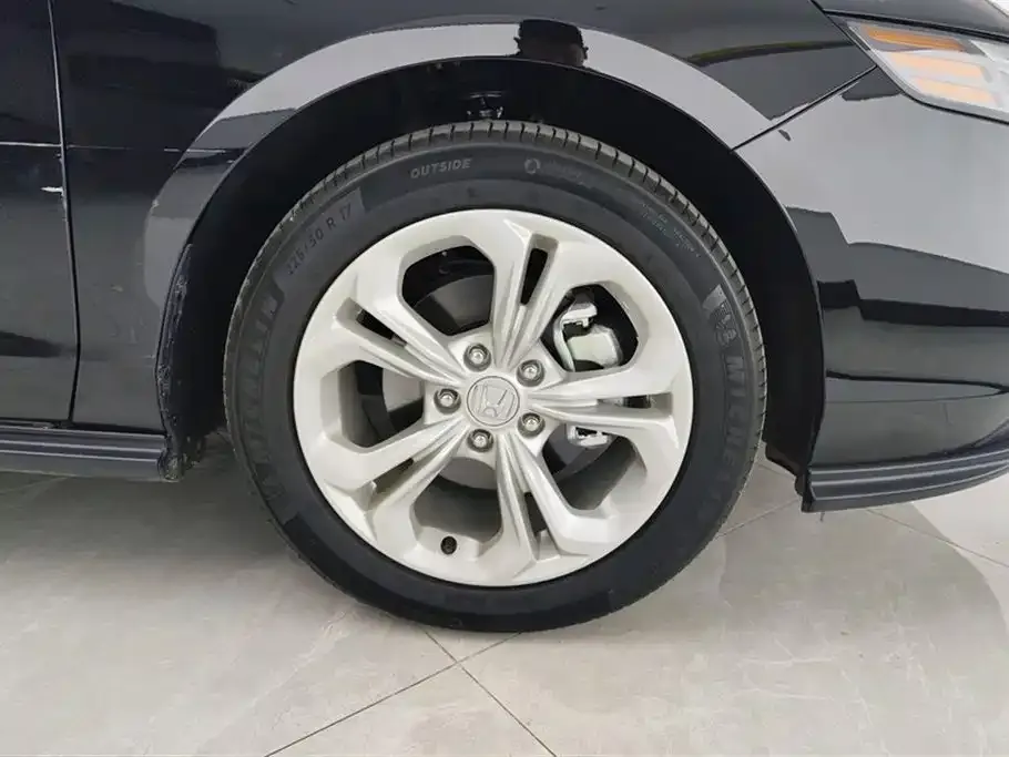 Honda Accord — фото 6
