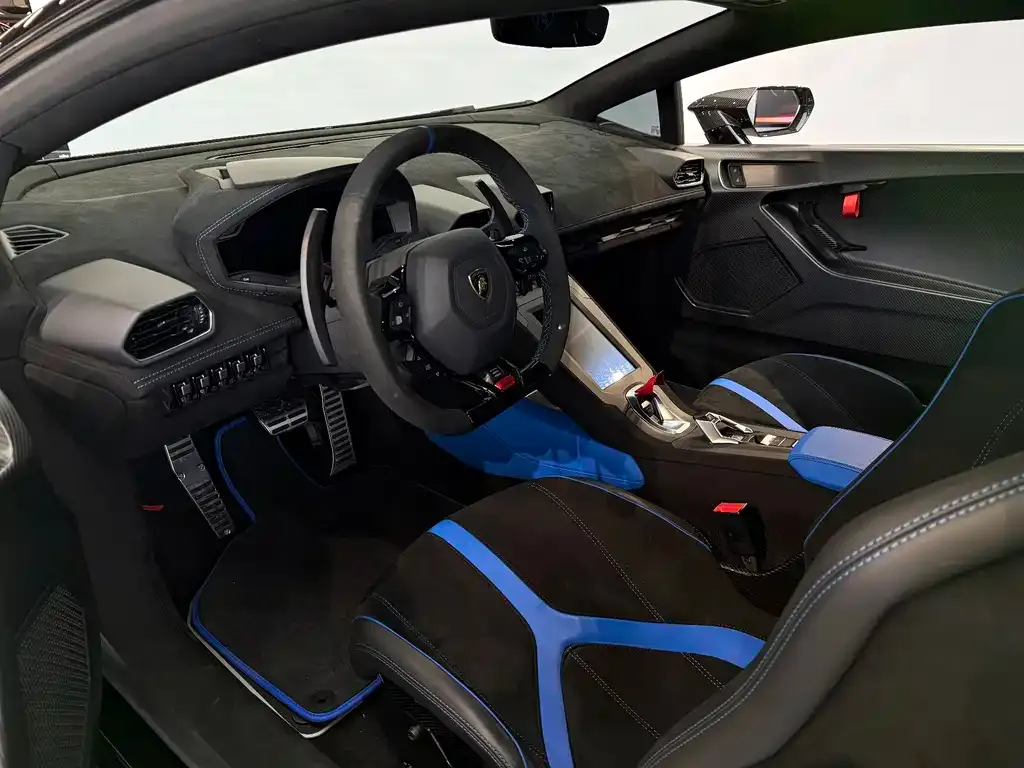 Lamborghini Huracan 2023 из CN, фото 5
