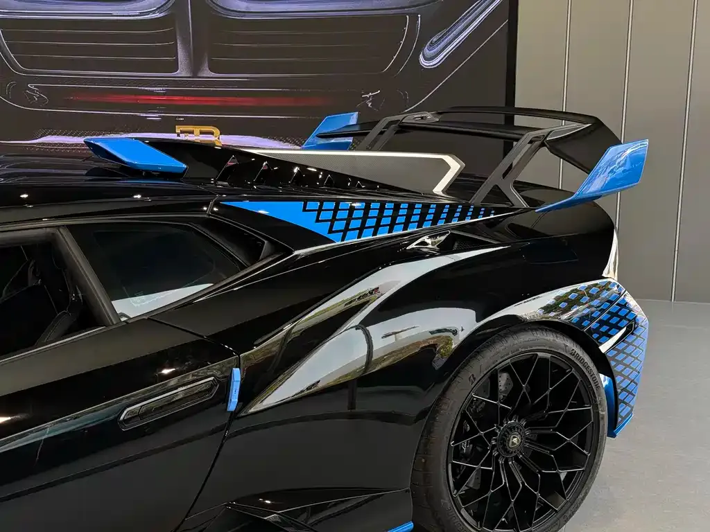 Lamborghini Huracan 2023 из CN, фото 4