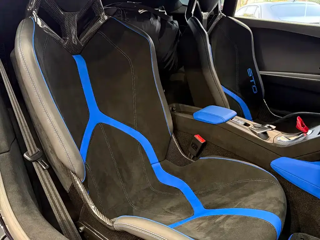 Lamborghini Huracan 2023 из CN, фото 3