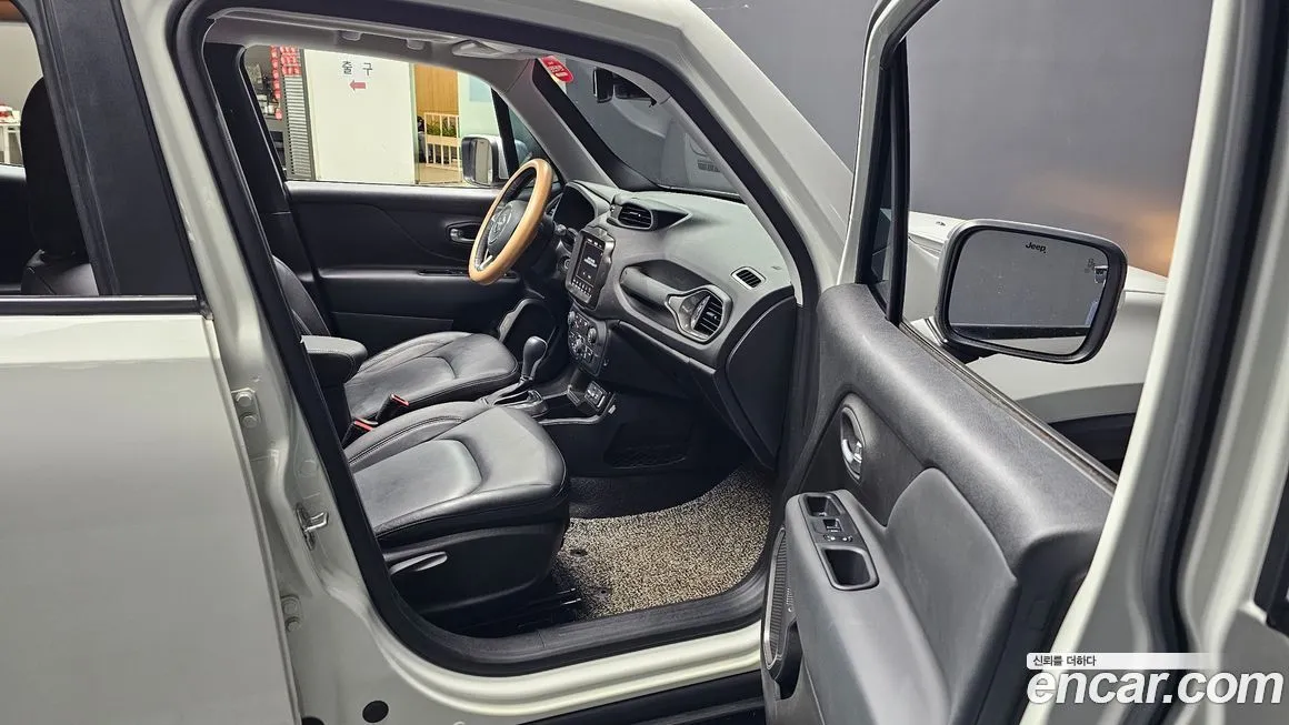 Jeep Renegade 2022 из KR, фото 10