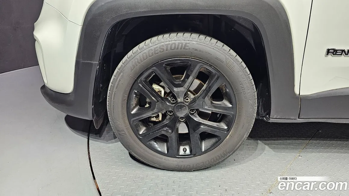 Jeep Renegade 2022 из KR, фото 5