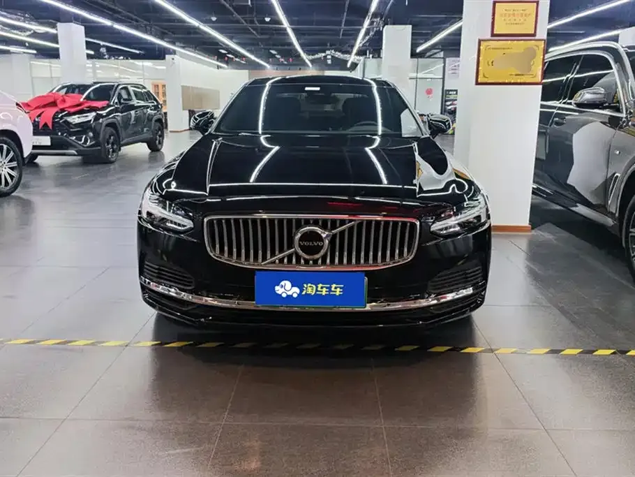 Volvo S90 PHEV 2024 из CN, фото 6
