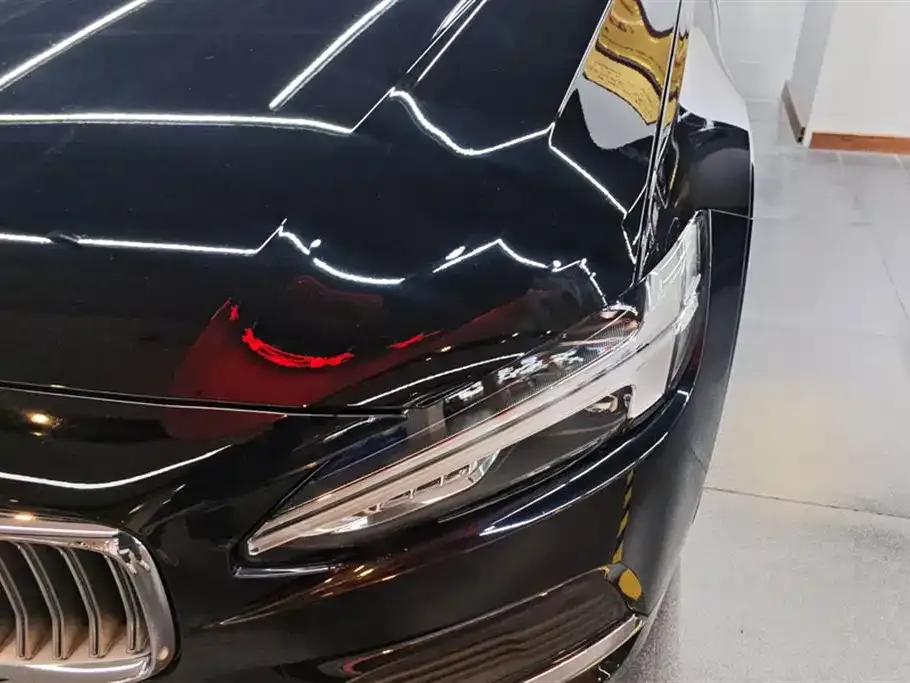 Volvo S90 PHEV 2024 из CN, фото 10