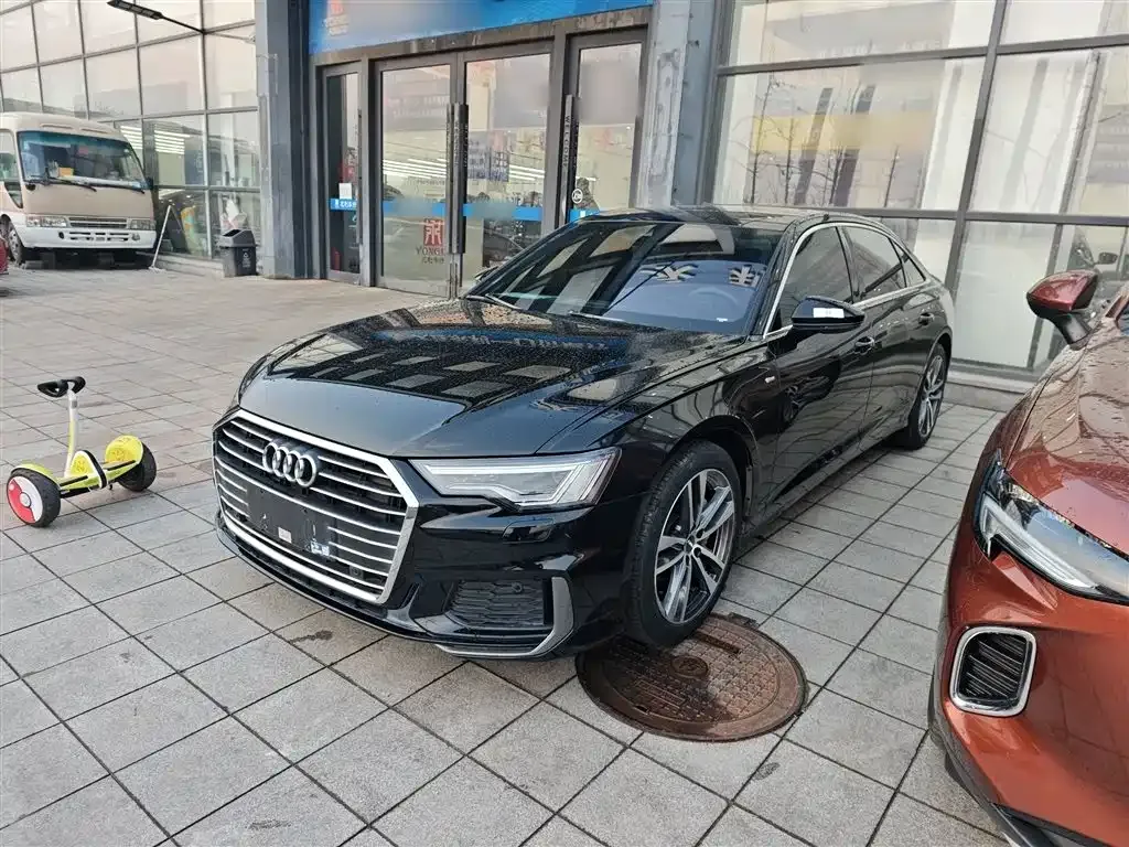 Audi A6L — фото 5
