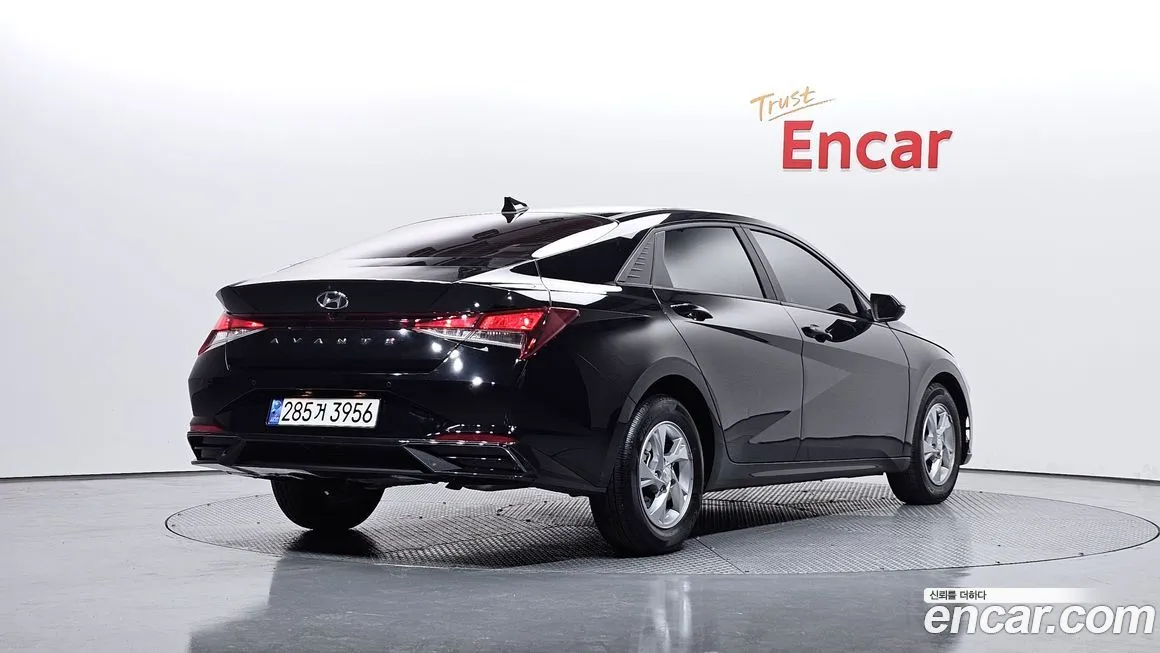 Hyundai AVANTE — фото 2