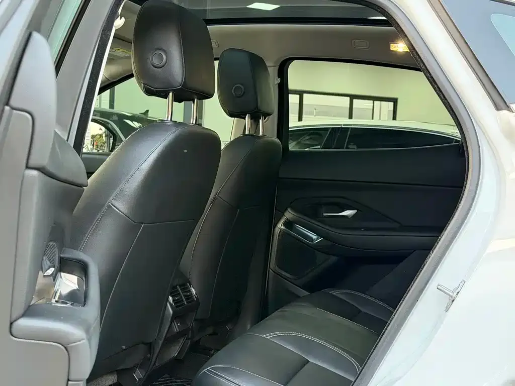 Jaguar E-PACE 2024 из CN, фото 3