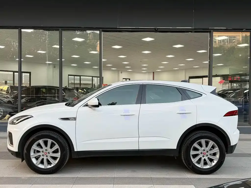 Jaguar E-PACE 2024 из CN, фото 7
